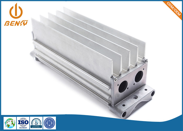 Piezas de aluminio de la protuberancia de Ra0.8 Ra3.2 para el disipador de calor del vehículo de New Energy