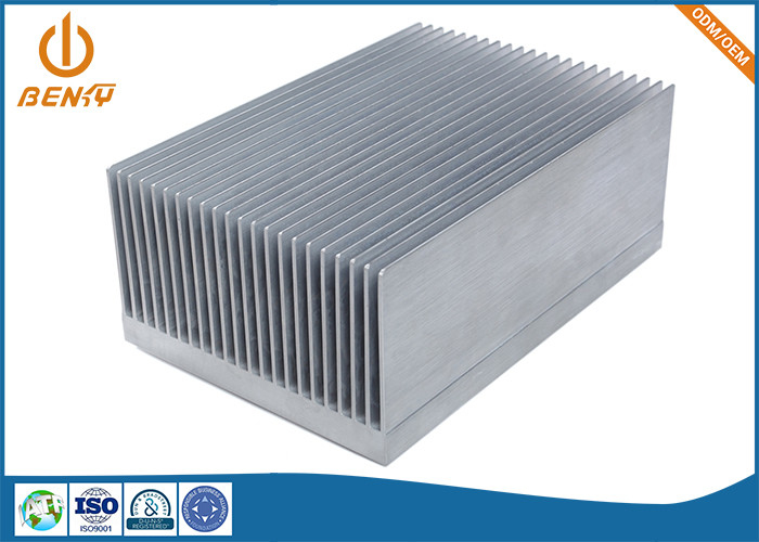 Protuberancia de aluminio del OEM que procesa el disipador de calor para el inversor fotovoltaico