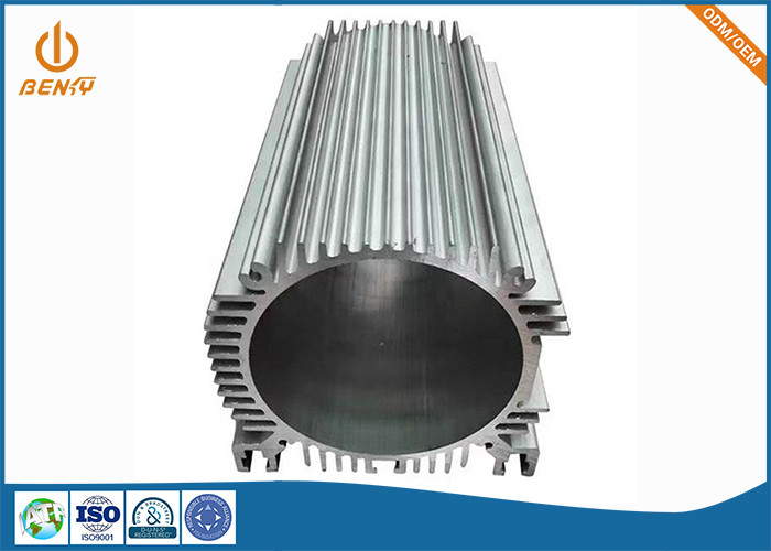 protuberancia de aluminio 6060 6063 6061 6005 que procesa el disipador de calor de la aleación