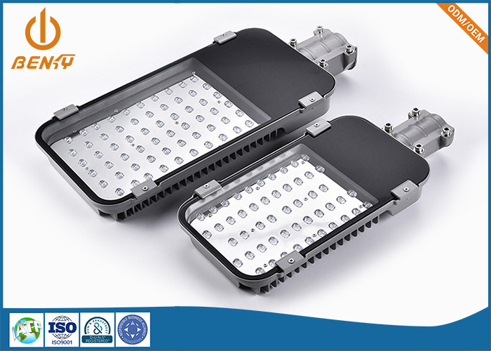 Luz de la pista del ODM LED del OEM que contiene piezas que trabajan a máquina del CNC de la precisión